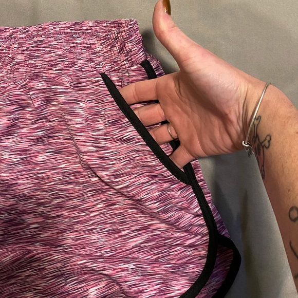 Track / Running Shorts - Picture 2 of 5